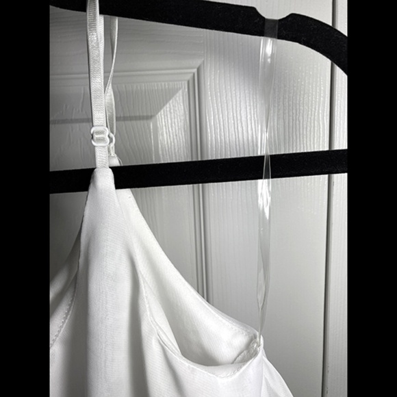 NWOT BODY CENTRAL--CHIFFON CROP TOP - Picture 3 of 4